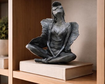 Silence in the Sun / Ceramic Sculpture