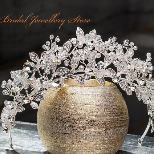 Bridal Tiara, Silver Tiara, Crystal Bridal Crown, Wedding Tiara, Wedding Hair Accessory, shops Wedding Headpiece, Bridal Hairpiece, Crystals !