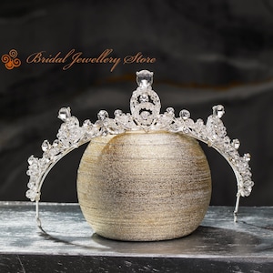 Diadema nuziale, diadema d&#39;argento, corona nuziale di cristallo, diadema nuziale, accessorio per capelli da sposa, copricapo da sposa, parrucchino da sposa, cristalli!