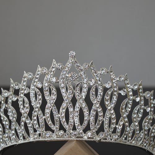 Bridal Tiara, Silver shops Tiara, Crystal Bridal Crown, Wedding Tiara, Wedding Hair Accessory, Wedding Headpiece, Bridal Hairpiece, Crystals !