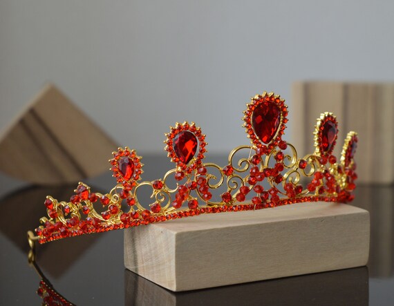 Red Crystal Bridal Tiara, Gold Wedding Crown - Etsy display picture 3