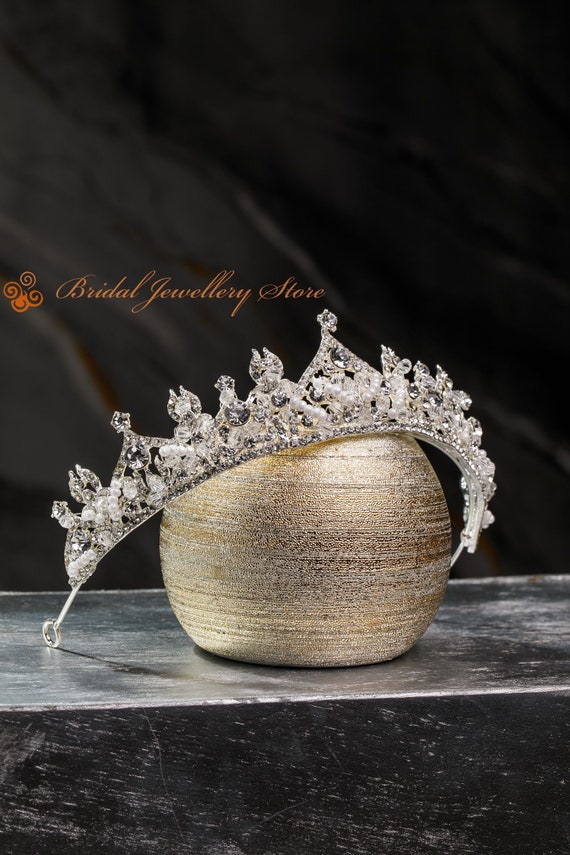 Crystal Bridal Tiara, Silver Wedding Crown, Rhinestone Hair  display picture 1