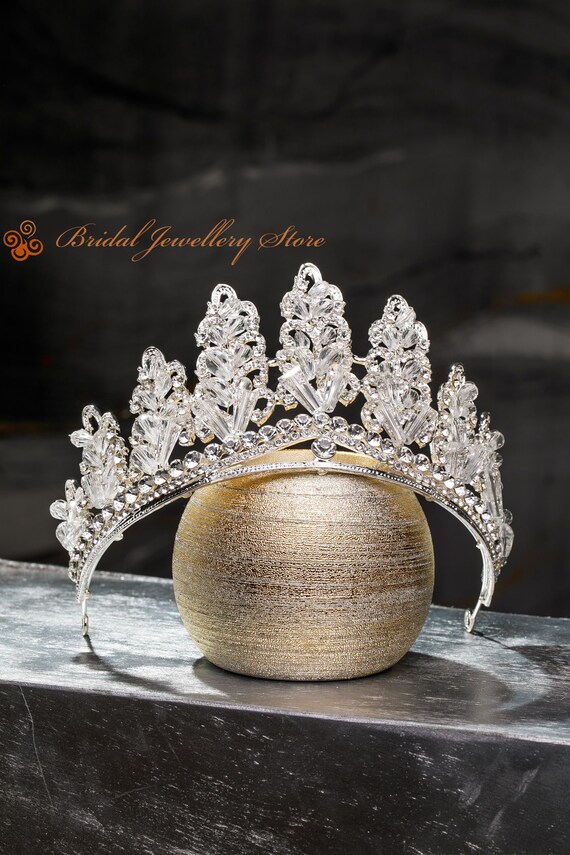 Crystal Bridal Tiara, Silver Wedding Crown, Rhinestone  display picture 2