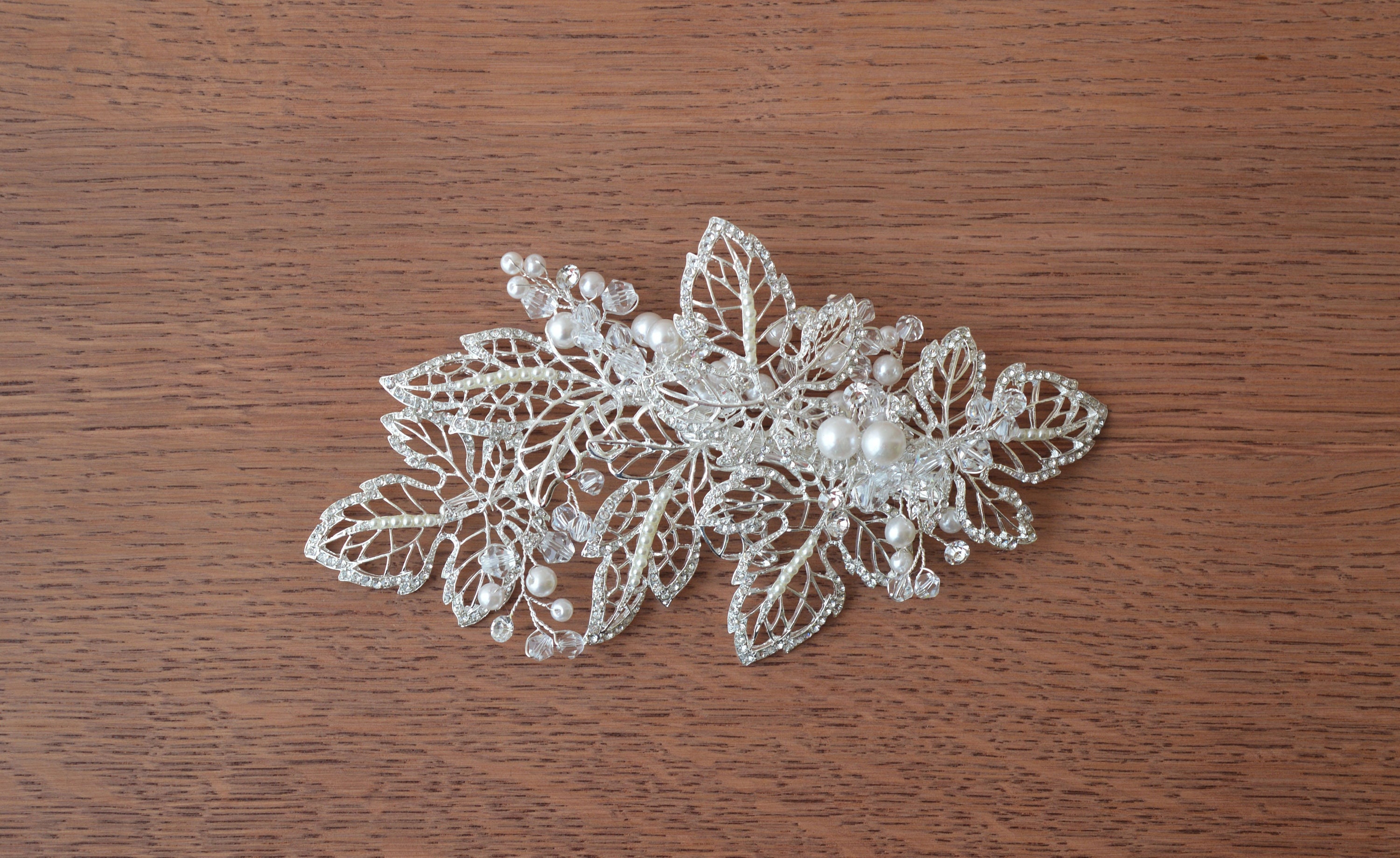 Silver Leaf Pearl Crystal Bridal Hair Comb Wedding Headpiece NWT bridal pearl headpiece - Freshwater pearl and opal hair comb  main image 4