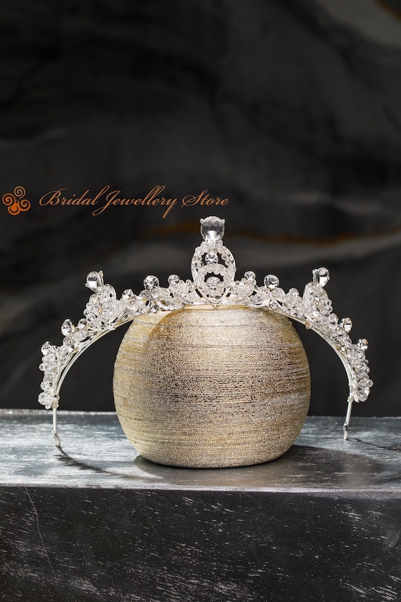 Crystal Tiara Crown Bridal - NEW WITH BOX Amazon.com: TRiXY Bridal Wedding Headband Crystal Tiara  main image 4