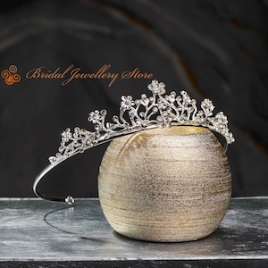 Diadema nuziale, diadema d&#39;argento, corona nuziale di cristallo, diadema nuziale, accessorio per capelli da sposa, copricapo da sposa, parrucchino da sposa, cristalli!