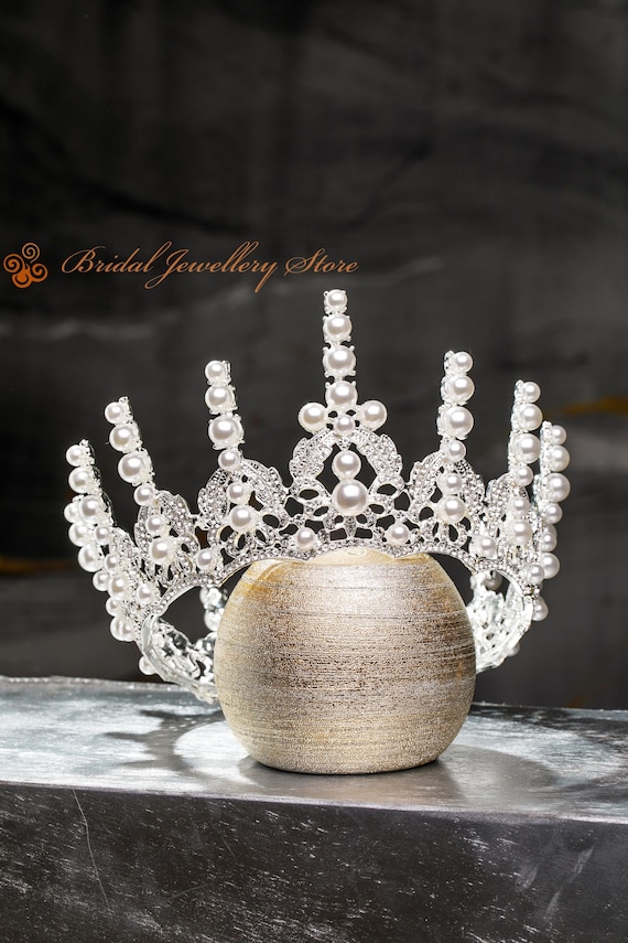 Pearl Bridal Crown, Silver Rhinestone Wedding Tiara - Etsy display picture 1