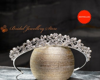Bridal Tiara,Pearl Tiara,Pearl Bridal Crown,Pearl Wedding Tiara,Pearl Wedding Hair Accessory,Wedding Headpiece,Bridal Hairpiece,Bestseller!!