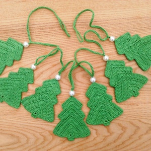 Crochet Christmas Tree Garland: Cotton Holiday Mantel Decor