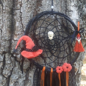 Gothic Halloween-dromenvanger: heksenhoed, schedels, zwart kant