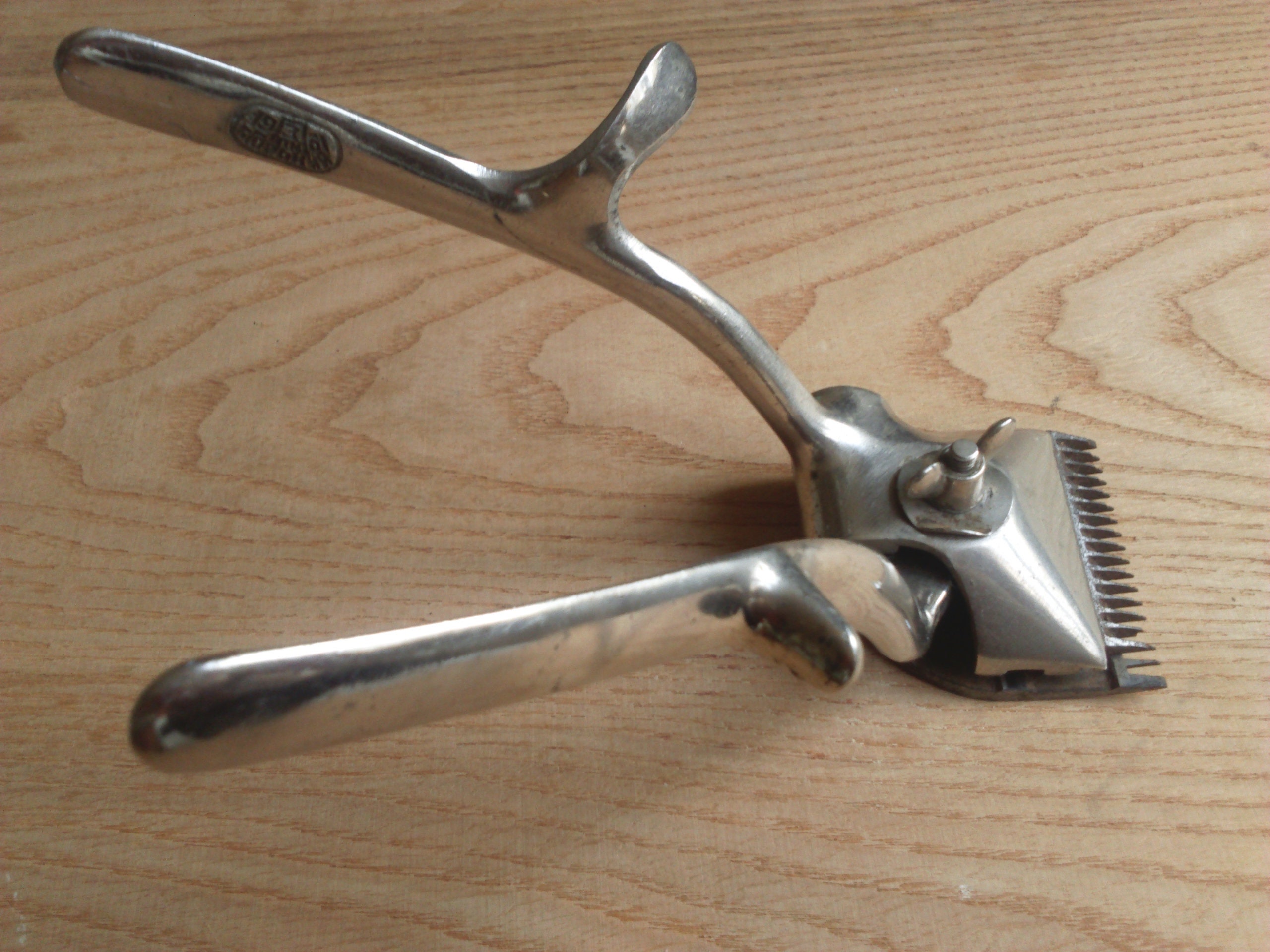 1936年ソ連製手動バリカン：ヴィンテージ理髪ツールの展示 - Etsy 日本