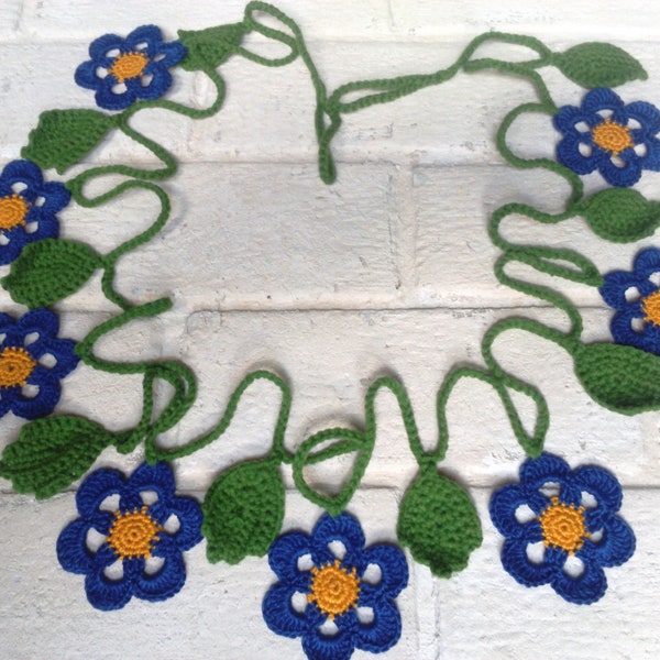 Crochet flower garland. Crochet summer garland. Nursery floral bunting. Crochet summer garland