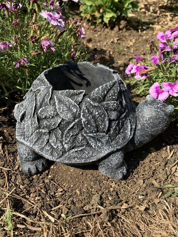 Jardin en pierre Détail de feuille de tortue Jardinière Pot de fleurs  Ornement en béton -  France
