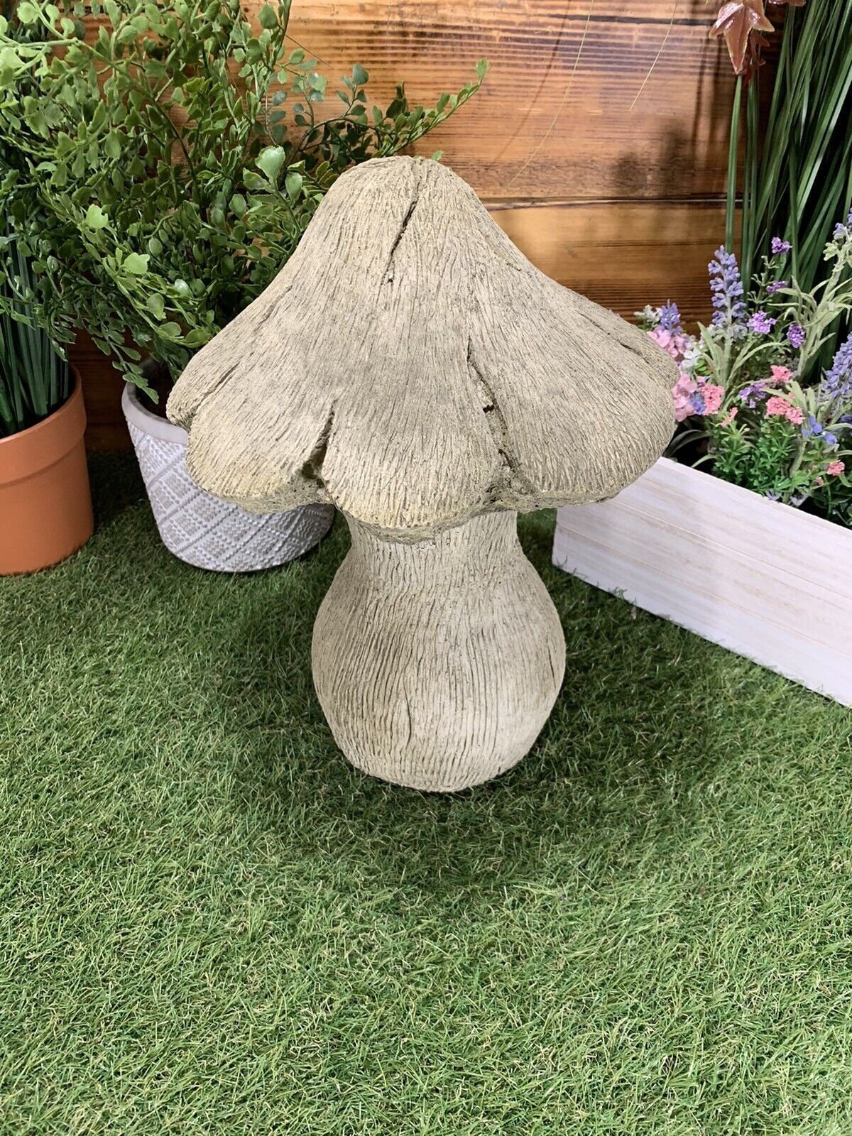 Stone Garden See Hear Speak No Evil Rabbit Bird Bath Feeder 