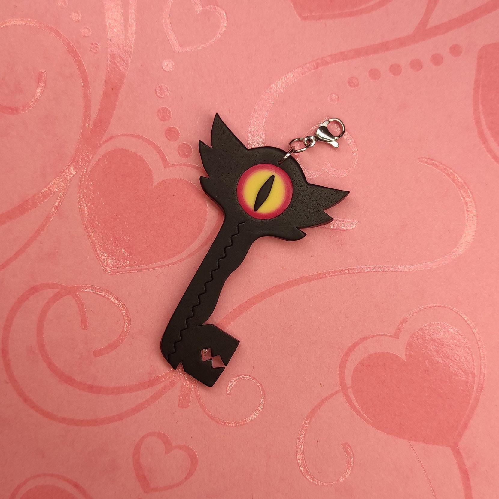 ハズビンホテルのキーチャーム：コスプレジュエリー、オタク向けギフト