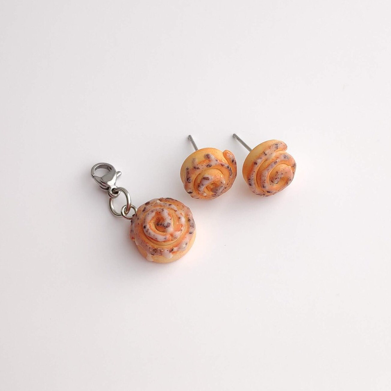 Cinnamon rolls stud Cinnamon buns Food earrings Cinnamon Etsy