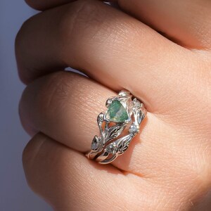 Nature inspired Trillion cut Moss Agate Ring and Salt and Pepper Diamonds Leaf Wedding Ring, Alternative Bridal Ring Set in 14K or 18K Gold