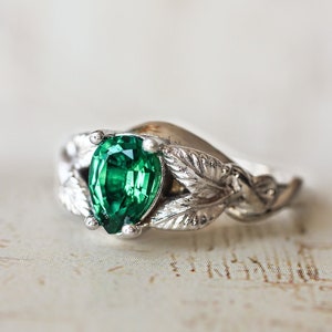 Lab emerald engagement ring, 14K gold ring, leaves ring, unique ring for woman, pear cut ring, white gold band, branch ring, leaf engagement