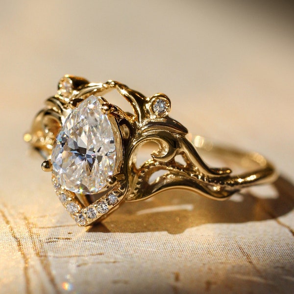 Anillo de compromiso de inspiración vintage con zafiro blanco en forma de lágrima, anillo de compromiso élfico con zafiro blanco en forma de pera en oro sólido de 14K o 18K
