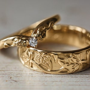 Wedding Bands Set His and Hers with Diamond in 14k/18k Gold, Nature Inspired Ivy Leaf Wedding Rings, Couple Ring Set, Gold Bands for Couples