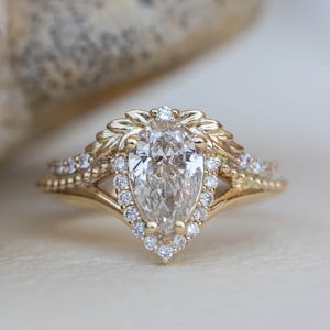 Pear Lab Grown Diamond Engagement Ring, Antique style Ring with Diamond halo, IGI certificated Lab grown Diamond Rose Gold Engagement ring