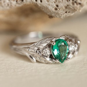 Natural Emerald Engagement ring, 14k or 18k  White Gold Leaves with Pear shaped Emerald Ring, Elvish Nature Inspired Engagement ring