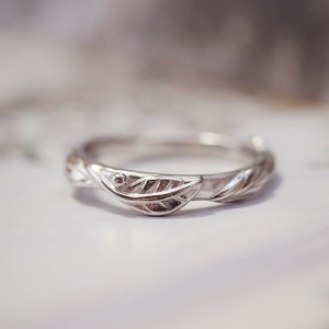 Trauring aus echtem 585er Gold, Blätter Ehering, rustikaler Ring, Unikat Ehering, Naturring, Ring für Frau, Blattgoldring