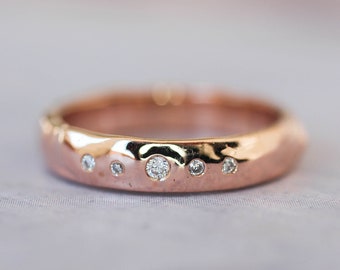 Organic wedding band with five diamonds, unisex wedding ring, rustic ring, rose gold, solid gold ring, organic ring, wedding ring for women