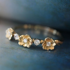 Diamond wedding band, flower ring, gold wedding band, unique engagement ring, three flowers ring, lab grown diamond nature ring gift for her