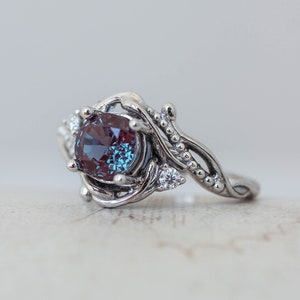 1 carat alexandrite ring, nature inspired engagement ring, alexandrite & diamonds ring, gold leaf ring, elvish ring, colour changing ring