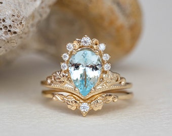 READY TO SHIP, Size 7 Us, Elvish Rings - 2.8 Carat Aquamarine Bridal Set, Unique Engagement Ring Set for Bride, Gold Ivy Leaves and Diamonds