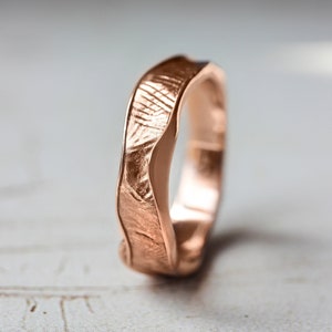 READY TO SHIP, Size 5 Us, Textured wedding band for woman, unisex rose gold wedding ring, rustic ring, 4 mm wide ring, unique ring image 1