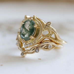 READY TO SHIP, Size 7 Us, Green Moss agate Engagement Ring & Leafy Vine Wedding Band, Elvish Nature Inspired Oval shaped Engagement Ring Set
