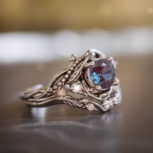1 carat alexandrite nature inspired engagement ring set, alexandrite and diamonds ring, gold leaf ring, color changing, leaf wedding band.