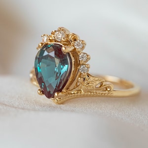 2.3ct Pear Alexandrite Engagement Ring, Nature Inspired Ivy Leaves Ring, Half Halo Diamond Promise Ring, Tiara Crown Ring in 14k or 18k Gold