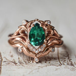 Emerald engagement ring set, lab emerald bridal ring set, art nouveau ring, vintage style ring, stacking rings, 14K rose gold, unique ring