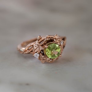 Ivy leaves engagement ring, peridot ring, nature inspired ring, gold leaf ring, elvish ring, peridot diamonds ring, fantasy engagement ring image 2