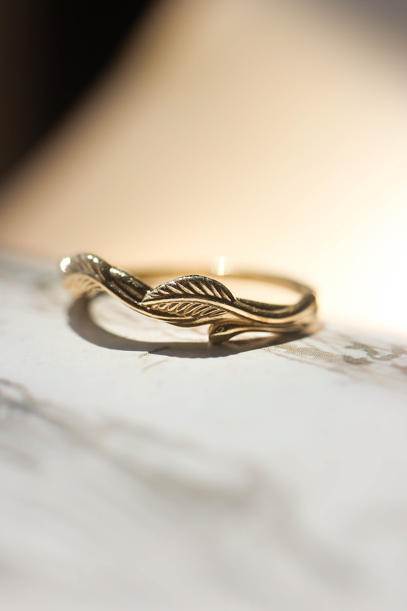 Twig wedding band, leaves wedding ring, rustic ring, branch ring, nature inspired, gold ring for woman, leaf engagement ring, 14K, 18K image 3
