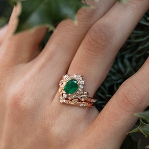 Ornate Engagement Ring Set, Natural Emerald Ring with Diamonds, 2pcs Bridal ring set, Baroque inspired Engagement in 14k or 18K Gold image 2