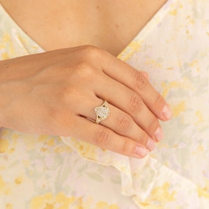 Vintage Inspired Proposal Ring, Unique Style Engagement Ring - Etsy