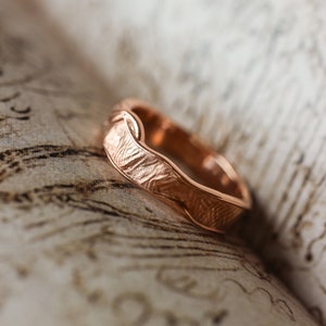 READY TO SHIP, Size 5 Us, Textured wedding band for woman, unisex rose gold wedding ring, rustic ring, 4 mm wide ring, unique ring image 3