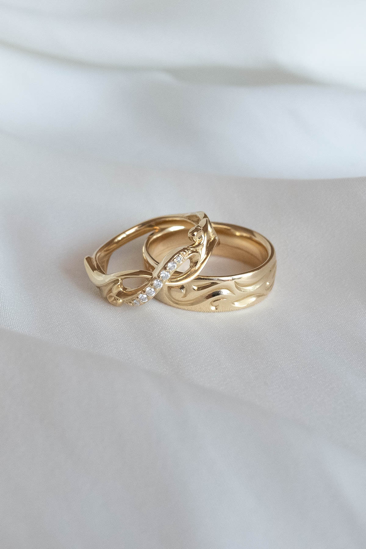 Infinity Symbol Love Rings couple, 6mm Wedding Band for Him and Infinity  Ring with Diamonds for Her, Unique Wedding ring set Ring size: 1/2 US