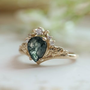 Nature Inspired Moss Agate Ring, Tiara Diamond Engagement Ring, Ivy Leaves Proposal Ring in 14K or 18K Gold, Alternative Engagement Ring
