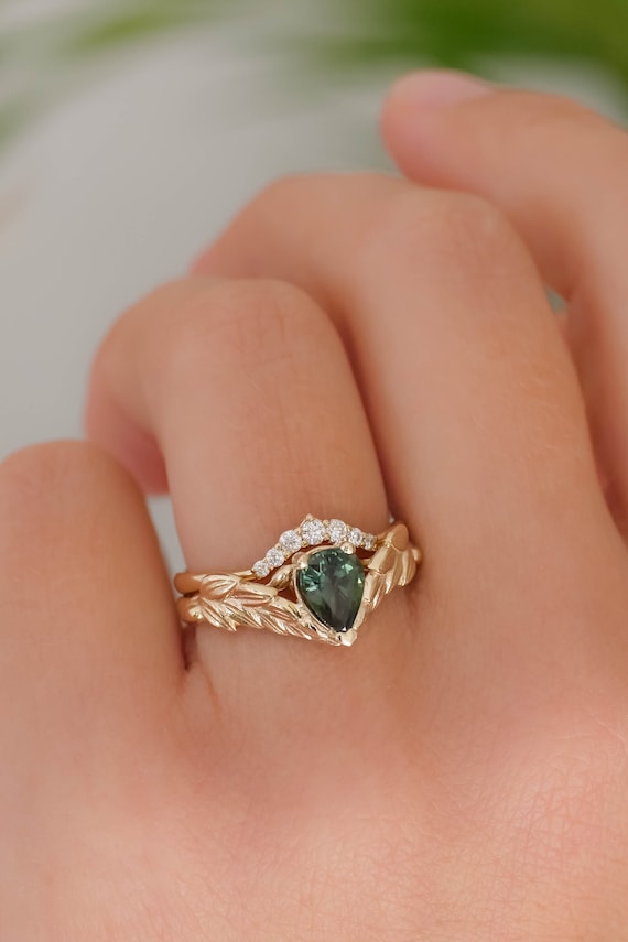 Bague de fiancailles en saphir vert naturel bague feuille de palmier en or avec pierre precieuse taille poire bague nature mariage inspiration foret or massif 14 carats ou 18 carats Etsy France