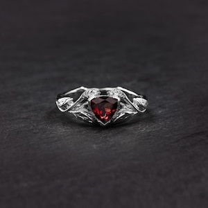 Trillion cut Garnet Engagement Ring, Natural Garnet Ring, Nature inspired Leafy Twig Engagement Ring, 14K or 18K Gold Leaves Ring for Bride