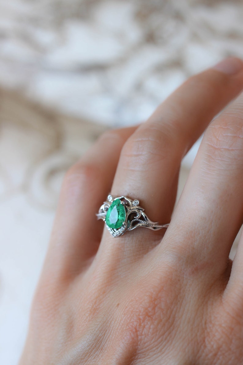 Natural emerald and diamonds ring, unique engagement ring, vintage wedding, leaves ring, moissanite ring, art nouveau ring, ring for woman image 7