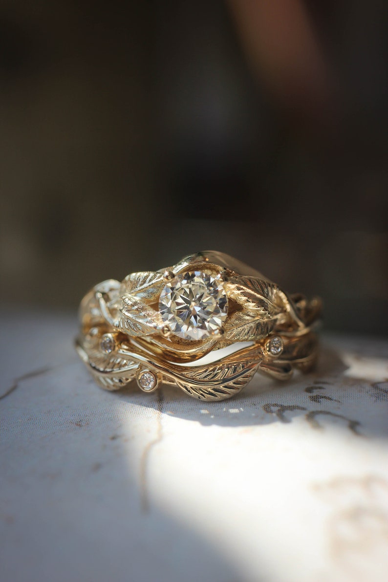 Leaf bridal ring set, engagement ring, moissanite ring, twig wedding band, branch ring, gold leaves ring, stacking rings set imagem 1
