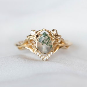 Elvish Engagement Ring Moss Agate Ring with Real Diamonds or Moissanites, Vintage inspired engagement 14k or 18K Gold, Fantasy Engagement image 3