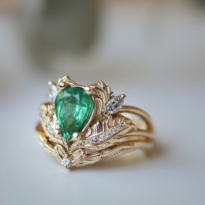 Elven Forest Green Emerald Ring and Curved Diamond Wedding Band Engagement Ring Set, Unique Nature Inspired Leaf Rings in 14k or 18k Gold image 3