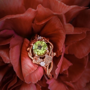 Ivy leaves engagement ring, peridot ring, nature inspired ring, gold leaf ring, elvish ring, peridot diamonds ring, fantasy engagement ring image 4